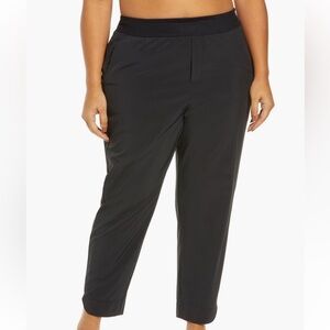 NWOT Zella getaway skinny leg ankle pants